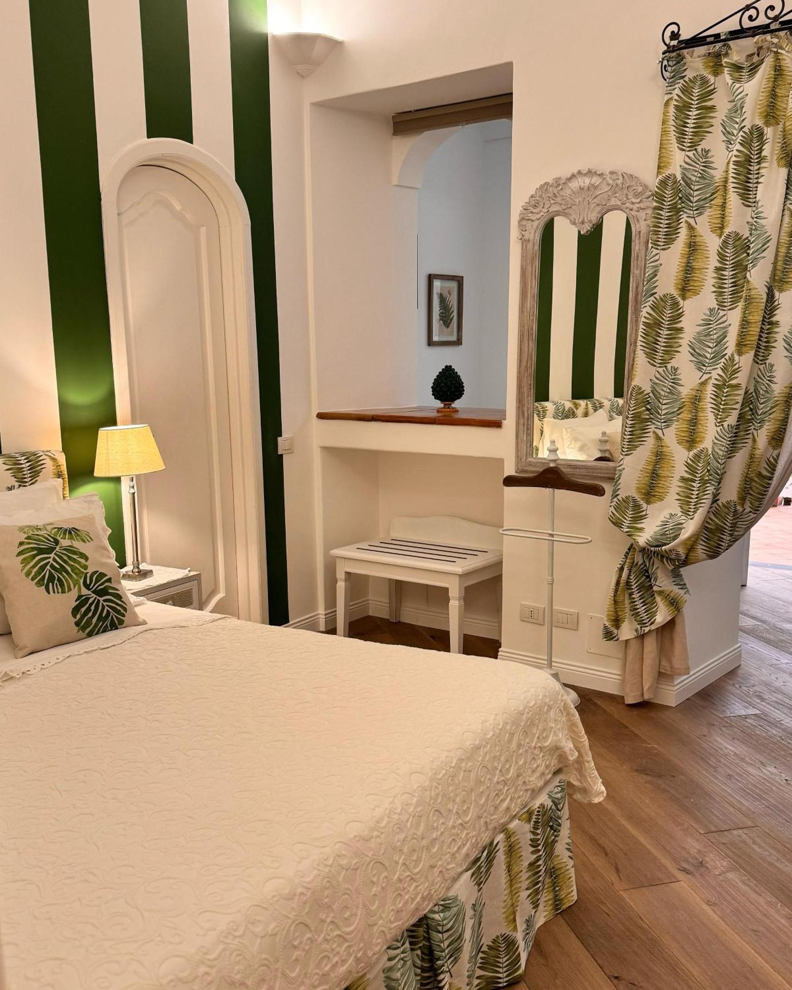 Villa Mary Suites Positano Exterior photo